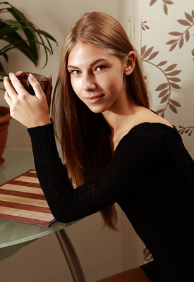 Chelsea in Cosmopolitan by MPL Studios