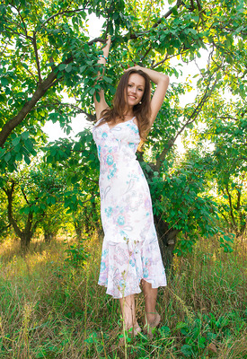 Elyse in Splendor by MPL Studios