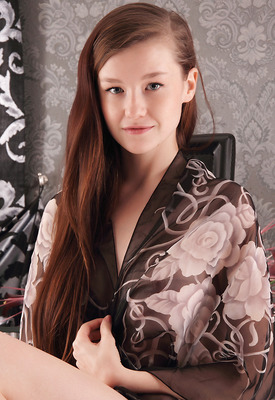 Emily Bloom Photo 1 of 20