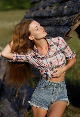 Claudia in Organic by MPL Studios