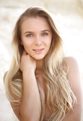 Karissa Diamond Photo 3 of 20