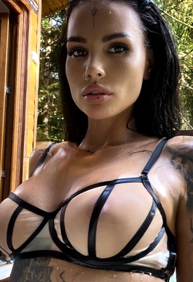 Ksusha Krasivchik Photo 3 of 10