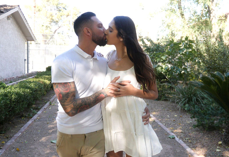 Aria Sloane Photo 6 of 6