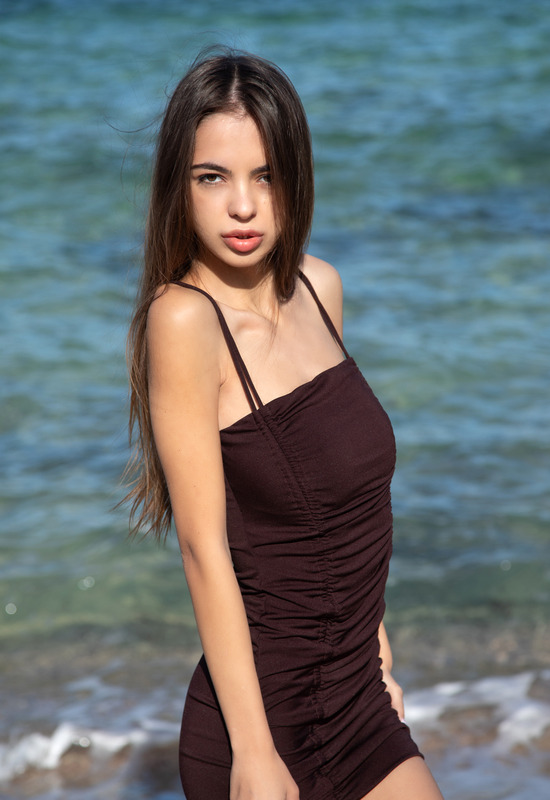 Luana in Little Waves by Photodromm