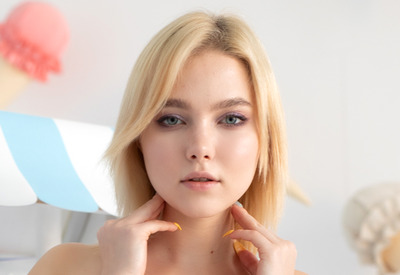 Sandy in Candy Store by Photodromm