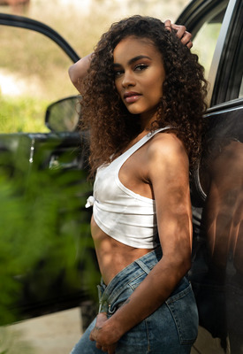 Scarlit Scandal Photo 1 of 7