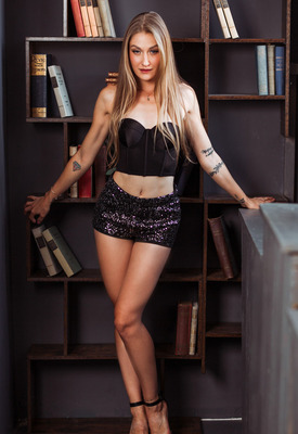 Tiffany Tatum Photo 18 of 20