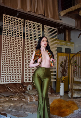 Carissa White Photo 7 of 8