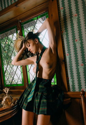 Ivy Rose Photo 14 of 15