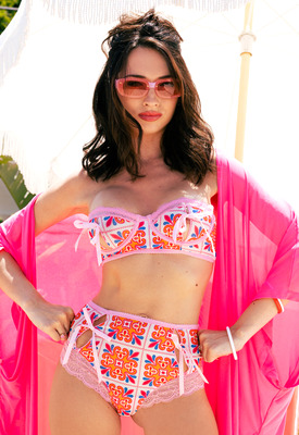 Brooke Tilli Photo 5 of 7