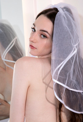 Gia Rae Photo 4 of 12