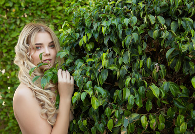 Chanel Fenn in Coralice by Rylsky Art