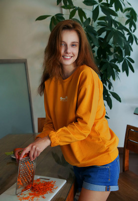 Sienna Photo 8 of 13