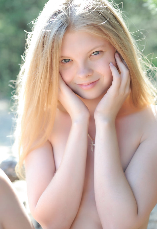 Tender Teen Kisa Strips Out Of Bikini And Plays in The Sand by Showy Beauty