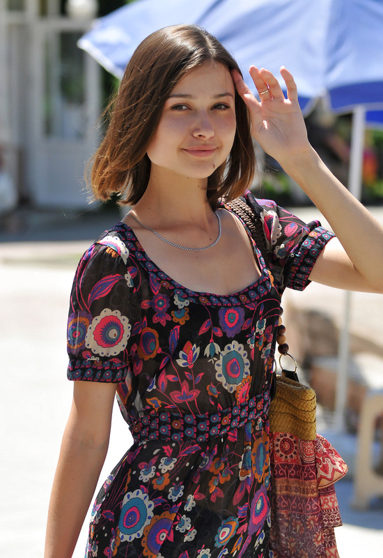 Tandy in Inside Shaded by Showy Beauty