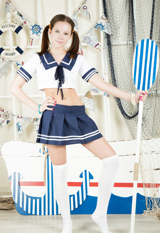 Lanna in Waves Of Dreams by Showy Beauty