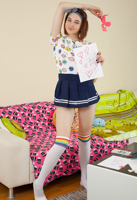 Laura Lynn Photo 1 of 8