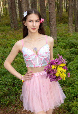 Silky Photo 10 of 12