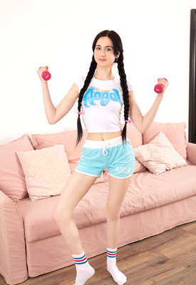 Amanda in Be Ideal by Showy Beauty