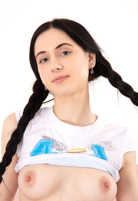 Amanda Blue Photo 13 of 14