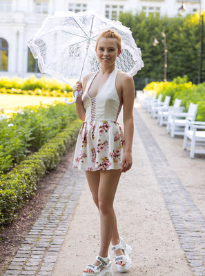 Avrora in Pleasant Walk by Showy Beauty - 4 of 16