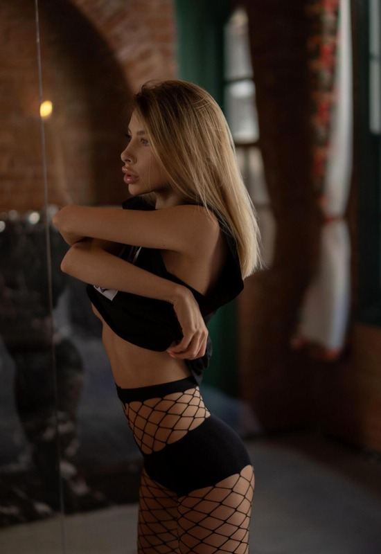 Bridget Q in Episode 509 by StasyQ