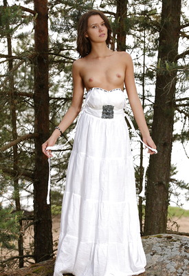 Lucy G Photo 10 of 14