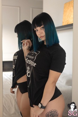 Psychocat in In The Secret of The Mirror by Suicide Girls - 1 of 12
