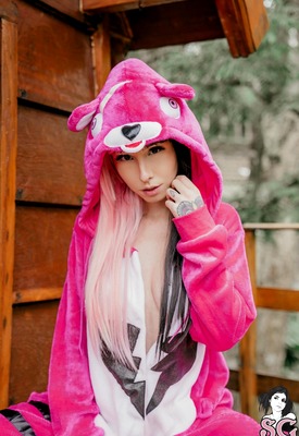 Eveel in Find Me On Lonely Lodge by Suicide Girls