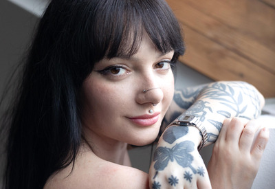 Zzef in Bianco by Suicide Girls