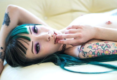 Katiekillsyou in Innocence by Suicide Girls