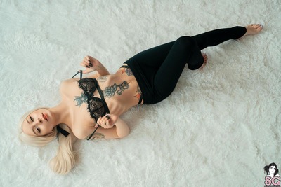 Pixi in Magnum by Suicide Girls - 3 of 12