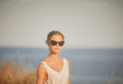 Amelie Lou in Endless Summer by Superbe Models