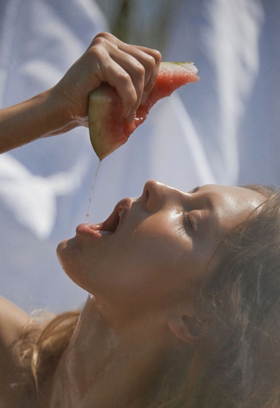 Amelie Lou in Endless Summer by Superbe Models