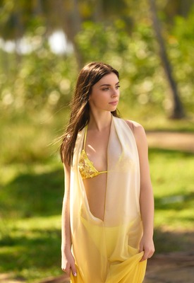 Irina Sivalna Photo 6 of 16