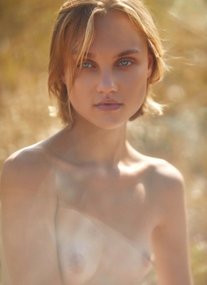 Hannah Ray in Prairie Rose by Superbe Models - 12 of 12