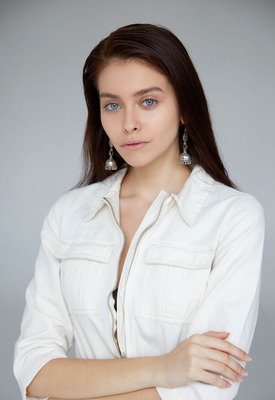 Victoria Garin Photo 10 of 20