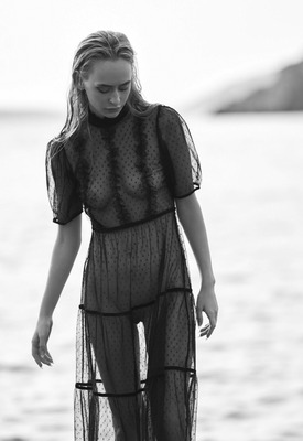 Maria Geller Photo 7 of 12