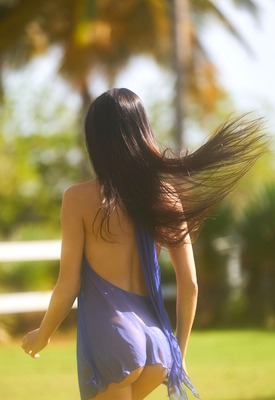 Wendy Sukoff in Madame Tropicale by Superbe Models