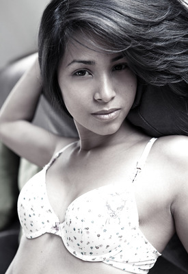 Ruth Medina Photo 4 of 11