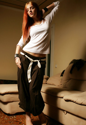 Kira W Photo 5 of 16