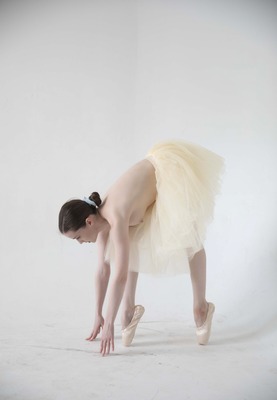 Emily Bloom in Ballerina - 4 of 12