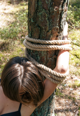 Selena B Photo 10 of 12