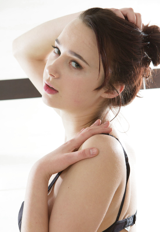 Ruta in Emerald by The Life Erotic