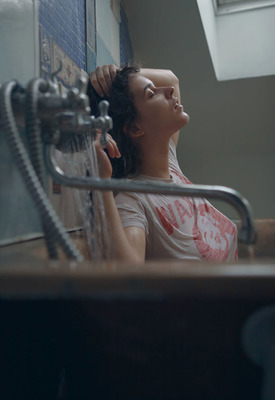 Emily J Photo 5 of 7