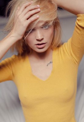 Kylie Belle Photo 5 of 8