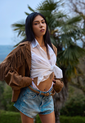 Cindy Luna Photo 1 of 4