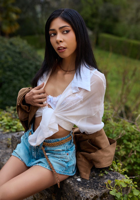 Cindy Luna in Fit Babe by Vixen - 3 of 16