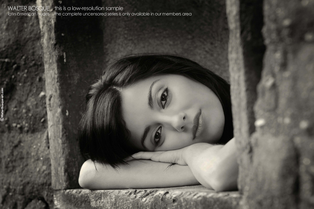 [Image: liz-in-adobe-walter-bosque-art_10.jpg]