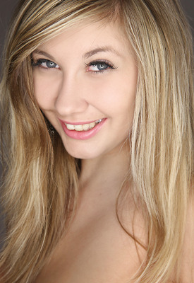 Holly in Casting by Watch4Beauty